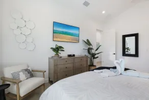 Home 5 Mins to Beach with Private Pool and Pool Table - Three Little Birds Cotta - Image 5