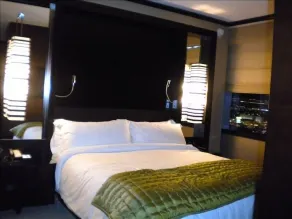 Vdara Resort -Junior Luxury Suite on the Strip - Free Parking & No Resort Fees - Image 4