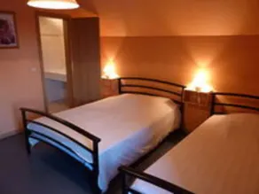 Spacious Residence near Tourist Cities - Image 3