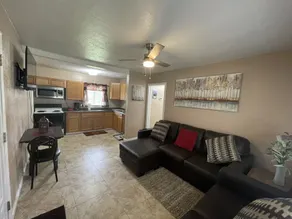 An entire house for getaway, totally private with a private parking - Image 5