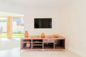 GB03 Wonderful House 5 Suites 200m from the Beach - Image 2