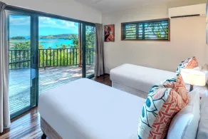 Casuarina Cove 1 on Hamilton Island by HamoRent - Image 5