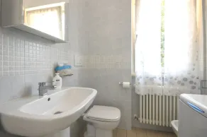 Da Guido with stunning Lakeview - Image 3