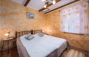 Awesome Home In Labin - Image 3