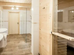 Cosy apartment in villa for 18 people with pool, WIFI, TV, terrace and pets allowed - Image 4