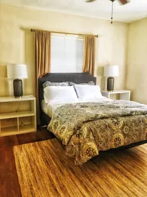 Stylish Spacious apartment near downtown San Antonio - Image 2