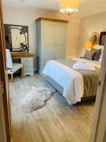 Homely luxury cottage 2 - Image 4