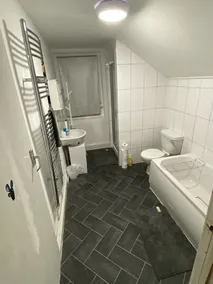 Nottingham Comfy Home newly refurbished - Image 5