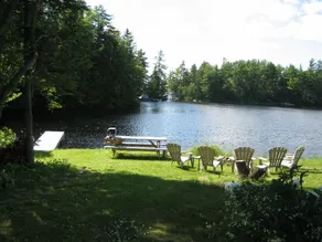 Norcross Cottage, quiet lakeside cottage in Maine moose country - Image 5