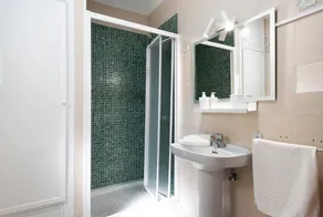 Pet-Friendly Holiday Home \"Villa Montenmedio 2\" with Mountain View & Pool - Image 3