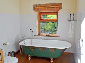 4 bedroom accommodation in Heptonstall, near Hebden Bridge - Image 3