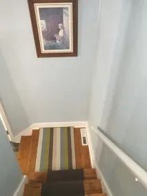 Entire House in Quiet Residential Area Close to Everything, Very Clean, Non-Smoking. - Image 2