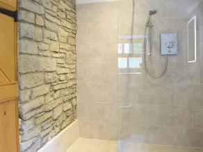 4 bedroom accommodation in Newchurch, near Hay-on-Wye - Image 5