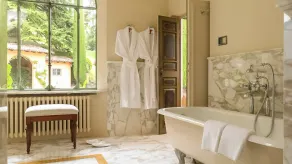 Luxury Villa on the Shores of Lake Como - Image 4