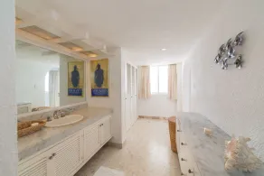 Exclusiva Villa Aldila frente al mar en Acapulco - Image 3