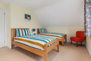 A Family Home Near Estuary & Llansteffan Castle - Image 5