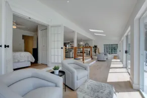 Private Lakefront Home on 1.2 acres with 400ft of waterfront + docks - Image 4
