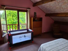 Charming holiday home with private heated pool - Image 4