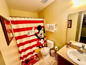Grand Luxury 3BR Townhouse Near Disney Parks - Image 5