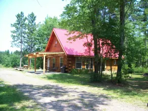 Rote Dachkabine - Rustikale Blockhütte im Wald! - Image 4