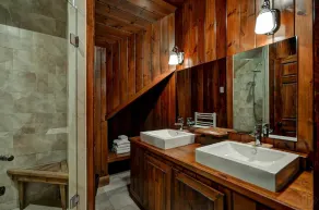 Lake Muskoka Executive Cottage - Image 3