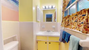 A Hidden Gem Duplex 2 bedrooms, 1.5 bathroom - Image 4