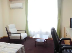 Kumozu Hotel and Conference - Image 2