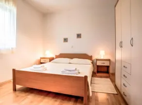 Wonderful Brsec Apartments with Sea View and Shared Pool - Image 4