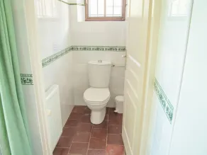 Authentic gîte on estate with swimming pool - Image 2