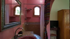 Villa, Piscine Privée, chauffée, Hammam, Bar, 4x4 sable, Pistes, Buggy, Bateaux. - Image 4