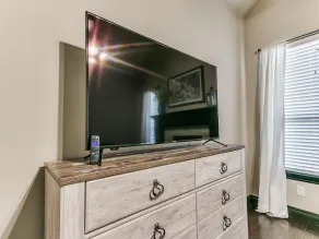 Spacious Deer Creek Home with Study and Yard - Image 2