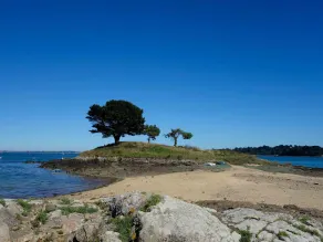 PORS GUYON HOUSE 50M FROM THE BEACH, 4 BEDROOMS WITH SEA VIEW - Image 5