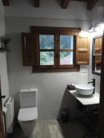 Casa di villaggio 2 trisqueles recentemente rinnovata. Ambiente unico, calmo e naturale. - Image 3