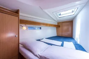 50’ sailboat for rent - Image 5