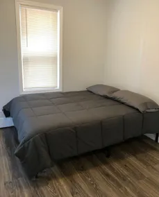 Private 2-bedroom apartment, free parking, direct bus to NYC Manhattan only 2 blocks away, MetLife Stadium FIFA World Cup 25 minutes away - Image 5
