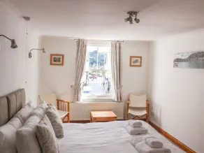 The Little Clock House - Image 4