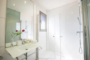Luxushäusser stil direkt am meer - Image 3