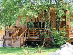 LE RENARD AIR-CONDITIONED WOODEN HOUSE - Image 5