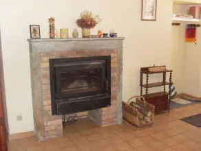 Burgundy farmhouse converted into a gîte in a quiet hamlet - Image 2