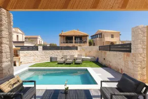 Luxury Unique Villas - Image 5