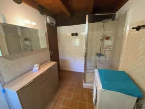 MAISON DE VILLAGE ENTRE MER ET MONTAGNE - Image 4