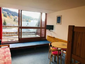 Overfladeareal: ca. 30 m² 4. sal. Orientering: Syd. Bjergudsigt - Image 2