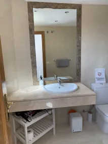 Appartement de luxe en bord de mer avec bain à remous - 3 terrasses ensoleillées, wifi et barbecue à gaz - Image 5