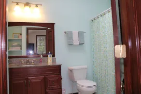 Waterfront Home avec plage privée sur le lac! - Image 3