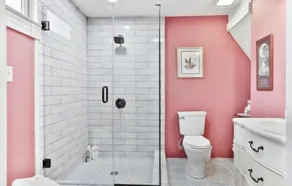 Beautiful restored Victorian farmhouse - Image 2