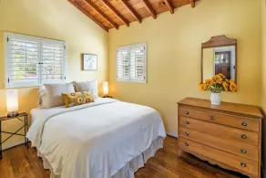 Stunning, Private Home With Pool, Hot Tub, and Mountain Views! - Image 4