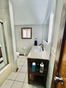 24 Serenity A Lakefront Cottage Retreat - Image 3