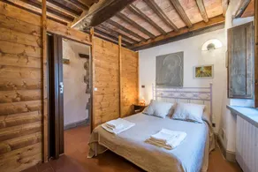 ‘Casale Rosennano - Loggia’ Apartment with Shared Garden & Wi-Fi - Image 5