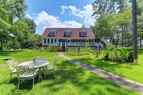 Lake Murray Paradise ~ Lake Front Upstairs Home w / Peninsula Lake Views! - Image 3