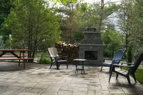 L'Acadie Room -Patio, Downtown - Image 3